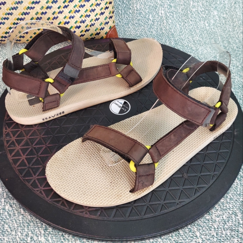 Teva Seavees Gray Sandals, Mens 11